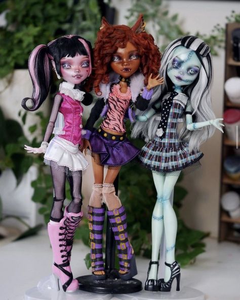 Monster High Doll Clothes, Arte Monster High, Monster High Pictures, Moster High, Custom Monster High Dolls, Monster High Custom, Fantasy Art Dolls, Monster High Art, Monster High Characters