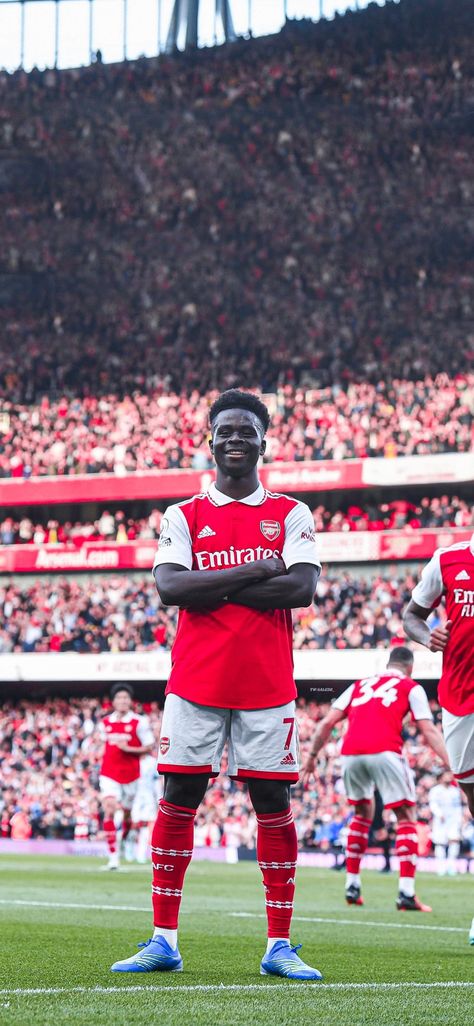 Arsenal Football Players, Saka Bukayo Arsenal, Saka Arsenal Pfp, Saka Wallpaper Iphone, Bukayo Saka England Wallpaper, All Football Players Wallpaper, Football Wallpaper Arsenal, Bukayo Saka Icon, Saka Arsenal Wallpaper