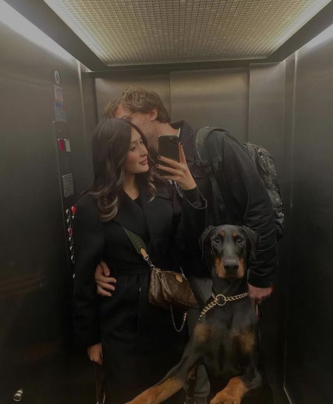 Pink Tumblr Aesthetic, Doberman Dogs, Very Cute Dogs, Instagram Family, Dog Travel, Doberman Pinscher, Cute Family, Cute Relationship Goals, Cute Animal Pictures