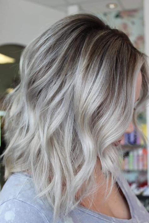 Platinum Ice Blonde Hair Dark Roots, Fall Ice Blonde Hair Color, Undercut Shoulder Length Hair For Women, Ice Blonde Balayage Short Hair, White Blonde Balayage Short Hair, White Balayage Short Hair, Rooted Icy Blonde Hair, Silver Balyage Short Hair, Root Melt Icy Blonde