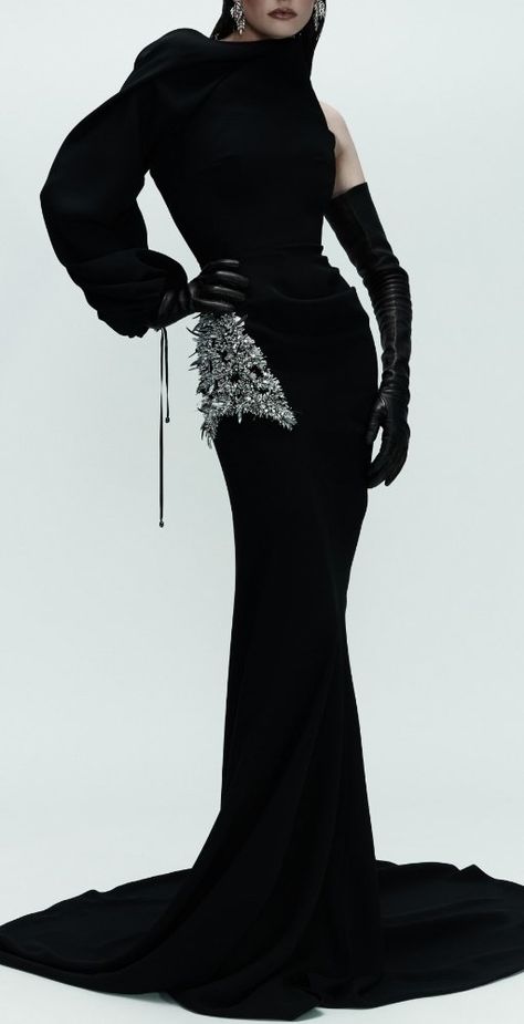 Women's Maticevski Fall/winter 2023 Collection | Moda Operandi Toni Maticevski, Winter 23, Designer Evening Gowns, Beaded Gown, Black Gown, Couture Gowns, Looks Chic, Fall 2023, Pre Fall