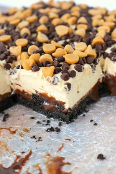 Chocolate Peanut Butter Cheesecake Bars, Peanut Butter Cheesecake Bars, Peanut Butter Cheesecake Recipes, Foodie Lover, Completely Delicious, Dessert Squares, Bakery Treats, Chocolate Peanut Butter Cheesecake, Foods Ideas