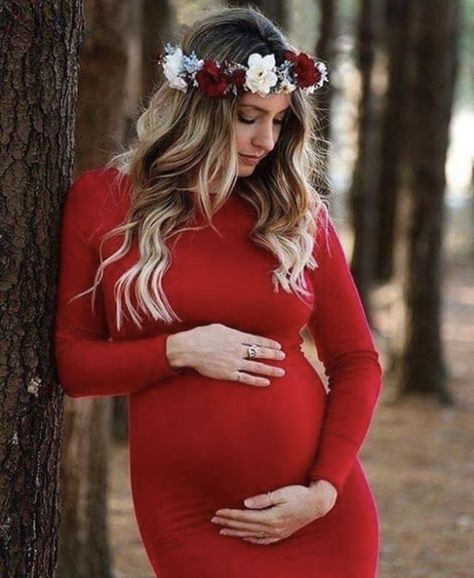 Maternity Photography Winter, Winter Maternity Photos, Maternity Photography Family, Fall Maternity Photos, Maternity Dresses Photography, Maternity Photography Poses Outdoors, Outdoor Maternity Photos, Maternity Photography Poses Couple, Maternity Photo Outfits