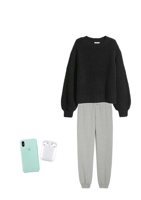 Female Comfy Outfits, Causal Home Outfit, Simple House Outfit, Home Stay Outfit, Outfits For Studying At Home, Home Dress Comfy Casual, Comfy Outfit Ideas For Home, Cute Lazy Outfits For Home, Winter House Outfit