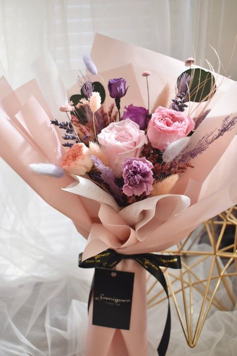 Gorgeous Paper Flower Bouquets You Can DIY 30th Birthday Flowers Bouquet, 6 Roses Bouquet, Colorful Rose Bouquet, Real Flower Bouquet, Pretty Gift Wrapping, Preserved Flower Bouquet, Valentine's Day Flowers, Peach Bouquet, Flower Boquet