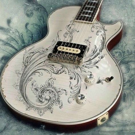 Guitar Custom Paint Design, Guitar Artwork, Guitar Gibson, Art Guitar, Rare Guitars, Instruments Art, Electric Guitar Design, Guitar Obsession, Custom Electric Guitars