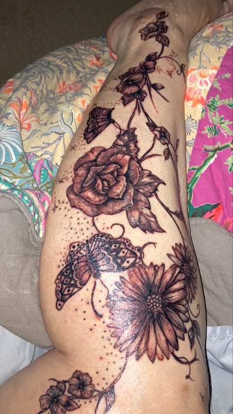 Thigh Tat, Free Hand Tattoo, Tattoo Cover, Hand Tattoo, Free Hand, Leg Tattoos, Artsy Fartsy, Hand Tattoos, Flower Tattoo