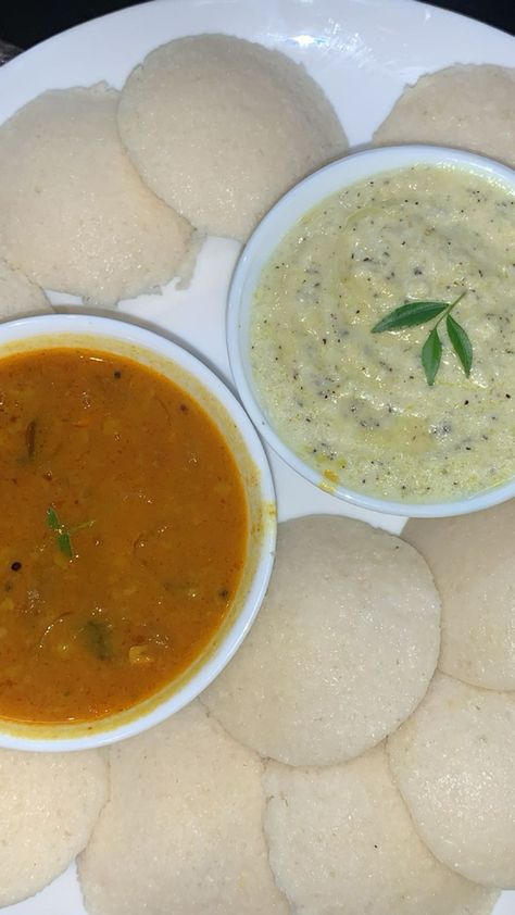 Breakfast Snaps At Home, Idli Sambar Snapchat Story, Brakefast Snap, Idli Sambar Snapchat, Home Food Snapchat Story, Desi Food Photography, Home Food Snap, Snap Food Home, Breakfast Snap