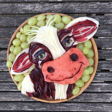 Delicious And Creative Food Art Fruit Creations, Food Art For Kids, Food Sculpture, Amazing Food Decoration, Food Artists, Amazing Food Art, Creative Food Art, Food Carving, Easy Food Art