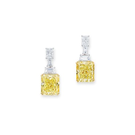 Yellow Diamond Earrings, Yellow Diamond Earring, Diamond Chandelier Earrings, Tiaras Jewellery, Luxury Earrings, Diamond Jewelry Designs, Luxury Diamonds, Women Diamond, Girly Jewelry