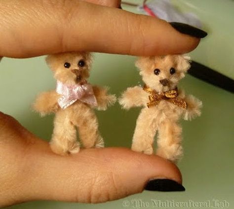 Polish Nose, Pipe Cleaner Animals, Pipe Cleaner Art, Teddy Bear Crafts, Mini Teddy Bears, Bear Shape, Pipe Cleaner Crafts, Bear Crafts, Long Time No See