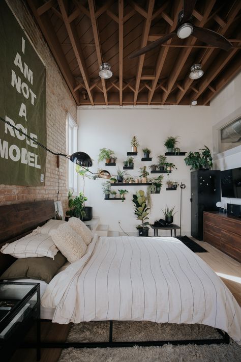 Derek's Maximalist Modern Industrial Loft - Chris Loves Julia Rustic Industrial Decor Bathroom, Modern Industrial Interior Design Bedroom, Industrial Loft Bedroom, Modern Industrial Apartment, Industrial Loft Apartment, Maximalist Modern, Industrial Modern Bedroom, Modern Industrial Loft, Industrial Boho