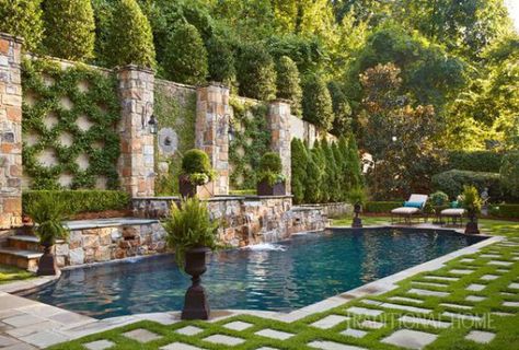 Southern Gardens With A European Twist Outdoor Pool Decor, Villa Architecture, Southern Garden, Modern Landscape Design, Have Inspiration, Backyard Pool Designs, Landscape Plans, Traditional Landscape, Garden Pool