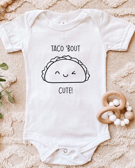 Cute Diy Onesies, Newborn Onsies Cricut, Cute Onesie Sayings, Baby Onsies Ideas Drawing, Diy Baby Onsie Ideas, Newborn Cricut Onesie, Newborn Baby Onesie Ideas, Baby Boy Onsies Svg, Baby Onesie Cricut Ideas