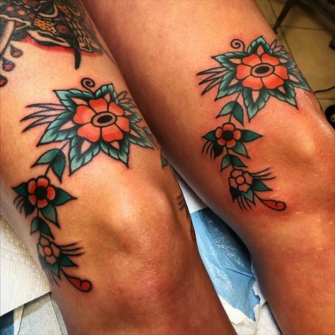 Knee Tattoo Traditional, Above Knee Tattoo, Tattoo Traditional, Knee Tattoo, Chest Piece, Skin Art, Lotus Flower Tattoo, Traditional Tattoo, Above Knee