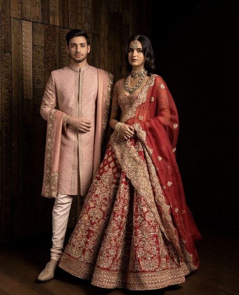 Indian Reception Outfit, Indian Bridal Wear Red, India Wedding Dress, Wedding Matching Outfits, Indian Groom Wear, Bridal Lehenga Designs, Latest Bridal Lehenga, Wedding Couture, Reception Outfit