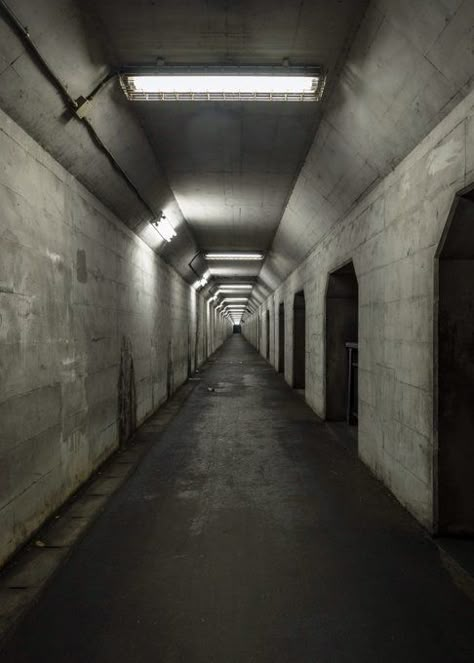 @archillect : https://t.co/UZBO6I2Pcz Underground Bunker, Image 3d, 웃긴 사진, Dark Photography, Brutalism, Environment Concept Art, Dieselpunk, Abandoned Places, Dark Aesthetic