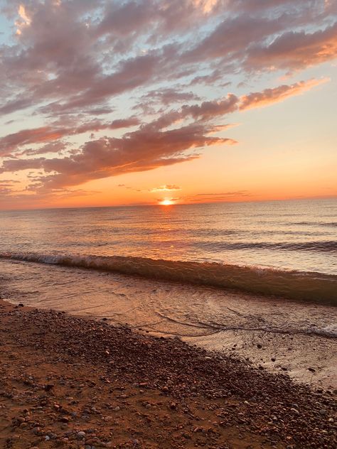 Lake Huron #aesthetic #nature Lake Huron, Aesthetic Nature, Girls Trip, Summer Girls, Cool Photos, Lake, Tattoos, Travel, Quick Saves