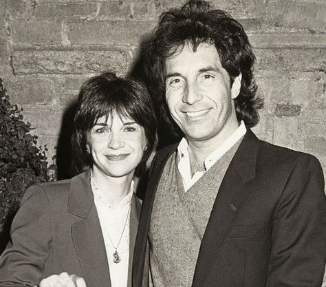 Bill Hudson with then wife Cindy Williams #BillHudson Bill Hudson, English Ancestry, Oliver Hudson, Cindy Williams, Online Interview, Goldie Hawn, Musical Band, People's Choice Awards, Movie Buff