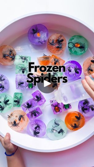 Halloween Morning Ideas For Kids, Toddler Spider Activities, Halloween Sensory Bin Ideas, Spiderman Sensory Bin, Halloween Sensory Bin Toddlers, Spiderman Activities For Kids, Potion Sensory Bin, Spider Sensory Bin, Jello Sensory Bin