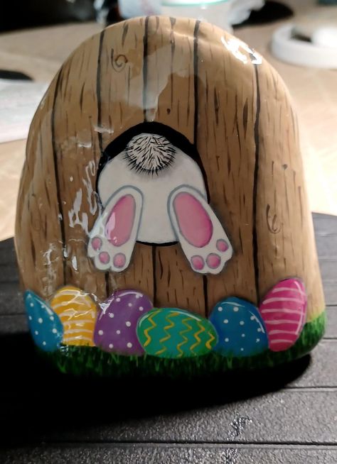 Easter Drawing Ideas, Easter Drawing, Easter Rocks, Easter Drawings, Easter Paintings, Garden Rock Art, Rock Painting Tutorial, Painted Rock Animals, Diy Rock Art