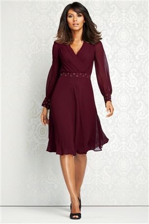 Dress To Impress | Going Out & Occasion | Womens Clothing | Next Official Site - Page 1 Pub Dresses For Women, Burgundy Mother Of The Bride Dress, Burgundy Wedding Dress, Burgundy Outfit, Teen Dress, Lace Dress Styles, Long Sleeved Dress, Dress Occasion, Mob Dresses