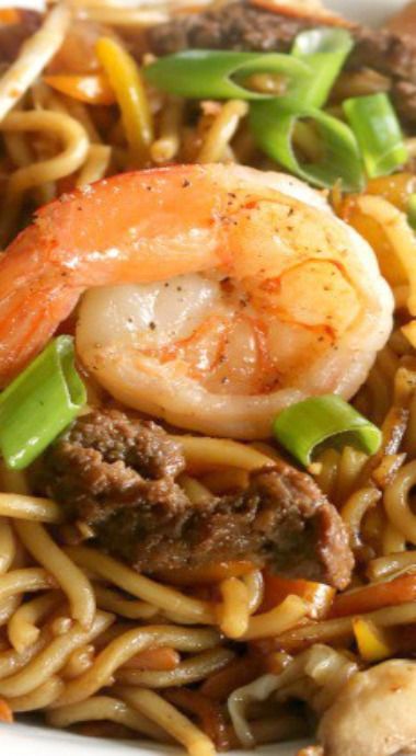 Beef Lo Mein Recipe, Lo Mein Recipe, Lo Mein Recipes, Food Type, Steak And Shrimp, Chinese Cooking Recipes, Cooking Easy, Lo Mein, Chinese Dishes