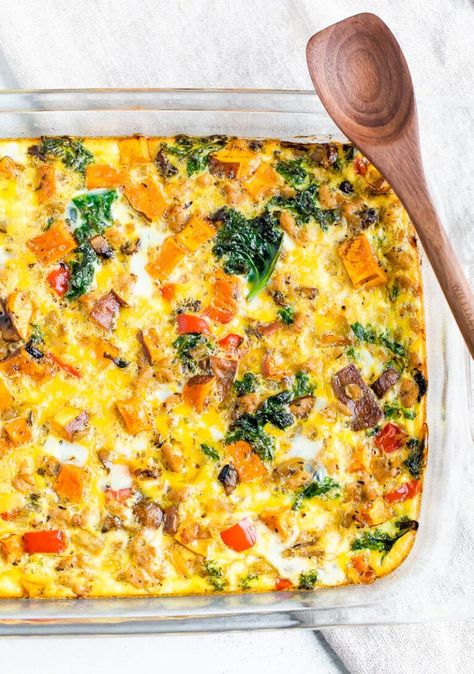 This veggie-packed sausage egg casserole is the perfect healthy dish to serve a crowd. It's dairy-free and gluten-free, but still packs a ton of flavor! #eatingbirdfood Dairy Free Egg Casserole, Whole 30 Breakfast Casserole, Sausage Egg Breakfast Casserole, Sausage Egg Bake, Casserole With Sausage, Sausage Egg Casserole, Eggs Spinach, Whole30 Breakfast, Healthy Casserole Recipes