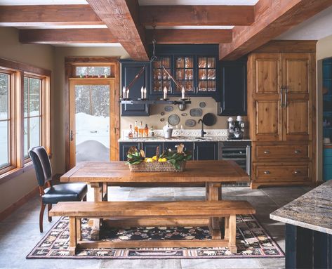 Colorado Home Aesthetic, Colorado Home Interior, Colorado Home Decor, Colorado Bedroom, Old Country Kitchens, Lodge Kitchen, Colorado Design, Colorado Cabins, Colorado House