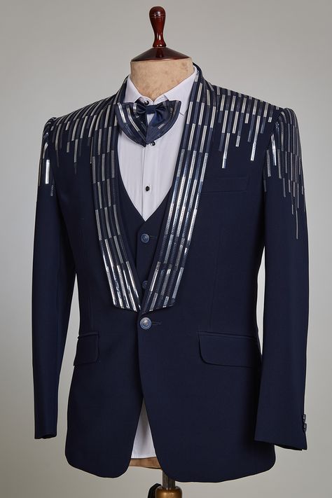 Midnight Blue Tuxedo Wedding, Western Outfit Men, Reception Dress For Men, Blazer For Men Wedding, Italian Tuxedo, Work Coats, Blue Tuxedo Wedding, India Fashion Men, Wedding Suits Men Black