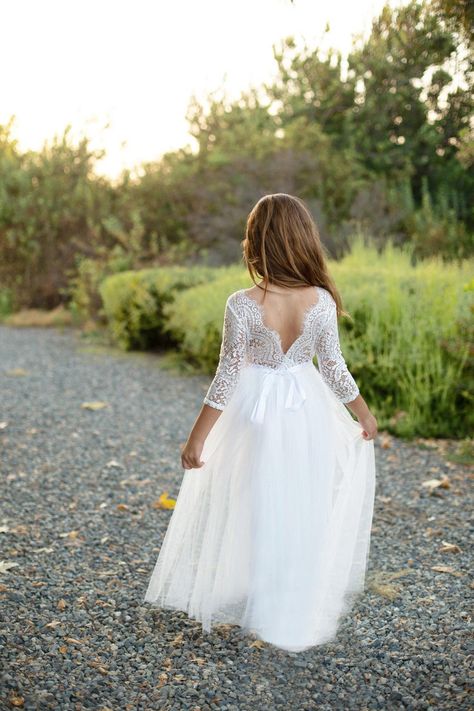 Lace Flower Girl Dress Rustic, Beach Flower Girl Dresses, Bohemian Flower Girl Dress, Country Flower Girls, Boho Flower Girl Dress, Flower Girl Dresses Country, Flower Girl Dress White, Girl Dress White, Rustic Flower Girl