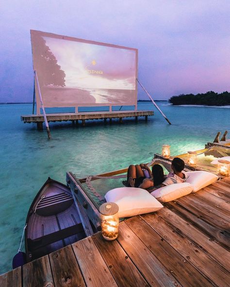 26 Outdoor Cinemas to Turn Your Movie Night Into an Adventure | Soneva Jani Aloita Resort, Dream Dates, Paris Jackson, Dream Travel Destinations, Dream Holiday, Summer Bucket Lists, Honeymoon Destinations, Vacation Places, Bora Bora