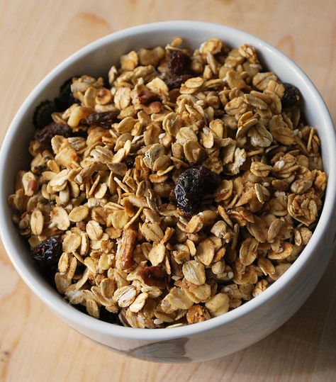 Low Fat Granola Recipe, Applesauce Granola, Fake Ginger, Granola Recipe Bars, Granola Breakfast, Homemade Granola Bars, Homemade Applesauce, Granola Healthy, Granola Recipes