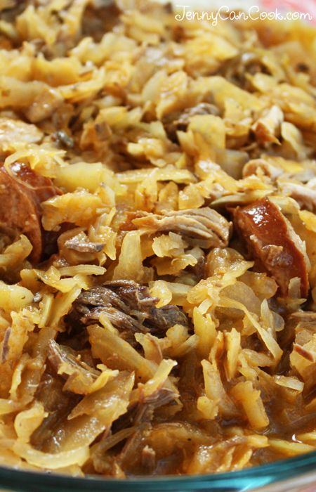 Bigos Recipe, Hunters Stew, Jenny Jones, Eastern European Recipes, Beef And Pork, Ukrainian Recipes, Hunter S, Hungarian Recipes, Cabbage Recipes