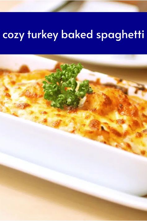 Cozy Turkey Baked Spaghetti Spaghetti For A Crowd, Ground Turkey Spaghetti, Italian Fast Food, White Bean Turkey Chili, Healthy Chocolate Muffins, Traditional Spaghetti, Turkey Spaghetti, Spaghetti Bake, Pumpkin Cupcake Recipes