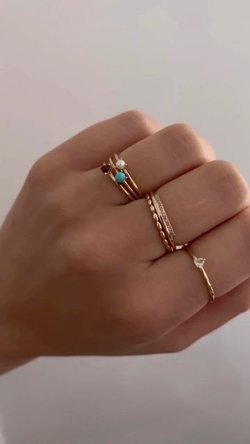 Pretty Stacks, Jewellery Lookbook, Jewelry Smithing, Rings Stack, Gold Stacking Rings, Multiple Rings, Stacker Rings, Golden Ring, Ring Stack