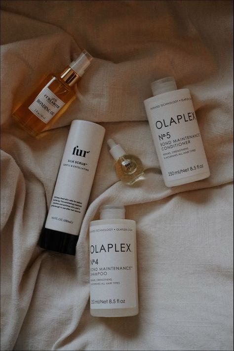 Olaplex hair carefur oilcurl smith hair oilproducts for naturally curly hair Curl Products Aesthetic, Hair Essentials Aesthetic, Curly Hair Care Products Aesthetic, Healthy Hair Aesthetic Curly, Mr Smith Hair Products, Curly Haircare Aesthetic, Healthy Curly Hair Aesthetic, Olaplex Curly Hair, Curly Hair Care Aesthetic