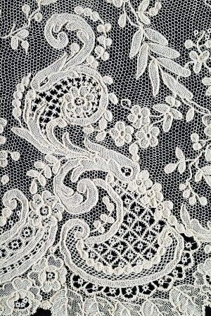 alencon_lace_3 Types Of Lace, Alencon Lace, Embroidery Transfers, Amazing Lace, Pearl And Lace, Linens And Lace, Antique Clothing, Irish Lace, Handmade Lace