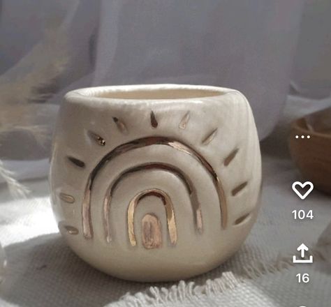 Pinch Pot Designs Patterns, Easy Pinch Pot Ideas Clay, Pinch Pot Designs, Pinch Pot Ideas Ceramics, Pinch Pot Ideas, Clay Pinch Pots, Ceramic Pinch Pots, Pottery Inspo, Pinch Pot