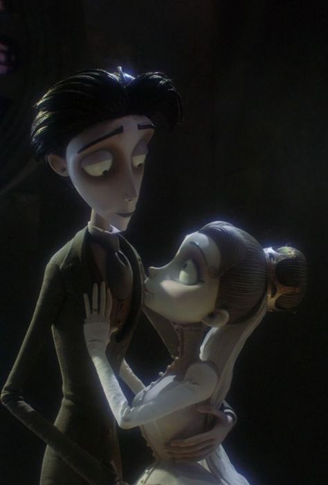 Marius And Cosette, Victoria Corpse Bride, Victor And Victoria, Victoria Everglot, Victor Corpse Bride, Victor Van Dort, Tim Burton Aesthetic, Holding Each Other, The Corpse Bride