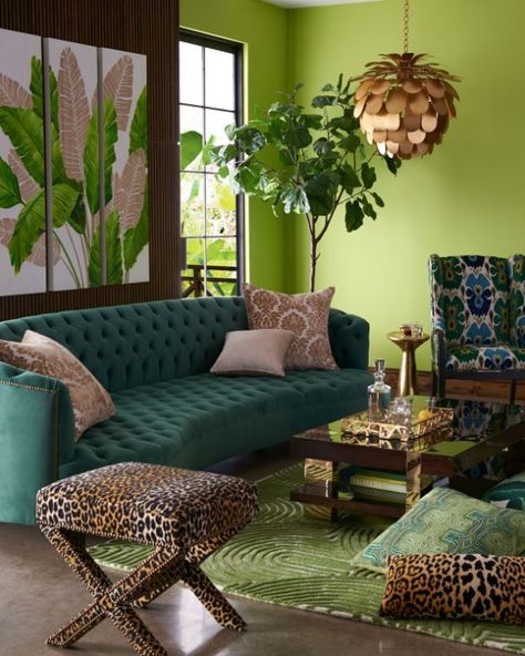 Jungle Themed Bedroom. Jungle greens living room. Palm leaf wall art and Leopard chairs. Bohemian Interior Design, Tropical Home Decor, Green Walls, Green Sofa, Living Room Green, Green Rooms, Tropical Decor, Boho Living Room, A Living Room