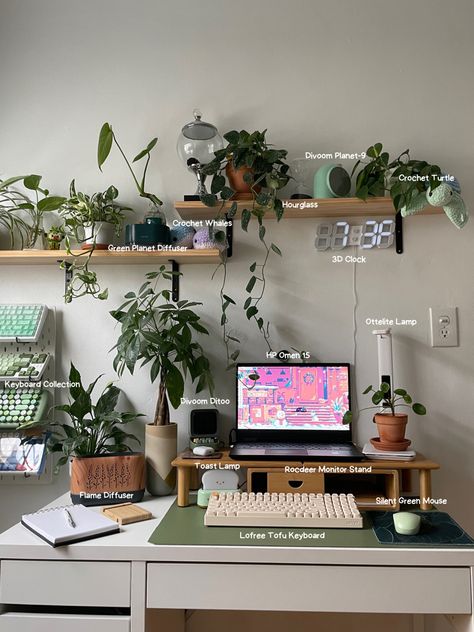 Desk space | Study Space | Desk Setup | White Desk #studysetup #desksetup #deskgoals #deskspace Cozy Desk, Study Desk Decor, Green Desk, Desk Inspiration, Office Room Decor, Study Room Decor, Desk Ideas, Room Desk, Room Deco