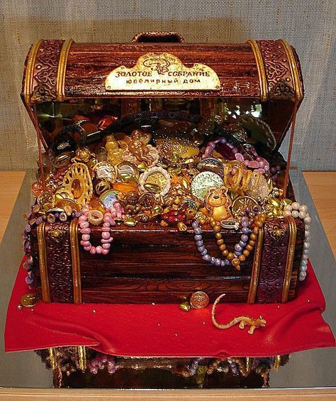 Pirate Treasure Chest, Fake Money, Gold Money, Pirate Treasure, Money Magnet, Special Occasion Cakes, Gold Bullion, Best Fragrances, Novelty Cakes