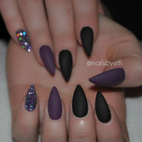 Dive into Summer Style: Gorgeous Coffin Nails for Beginner Artists Simple Witchy Nails Coffin, Goth Nails Coffin Shape, Witchy Nail Ideas, Witch Aesthetic Nails, Purple And Black Nail Ideas, Simple Witchy Nails, Summer Goth Nails, Nail Artwork, Mani Ideas