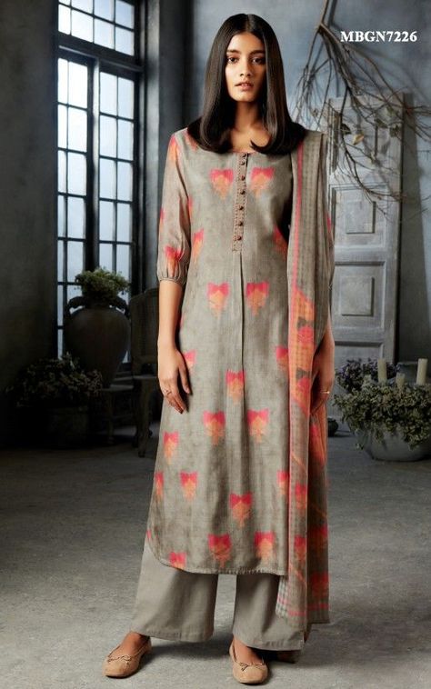 Silk Kurti Designs, Salwar Pattern, Silk Kurti, Simple Kurta Designs, Simple Kurti Designs, Salwar Designs, Kurti Designs Latest, Long Kurti Designs, Designer Shopping