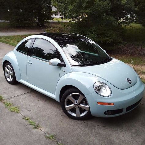 Volkswagen Beetle Colors, Blue Buggy Car, Light Blue Vw Beetle, Aesthetic Beetle Car, Cute Vw Beetle, Buggy Car Volkswagen, Blue Beetle Volkswagen, Vw Beetle Interior Ideas, Light Blue Volkswagen Beetle