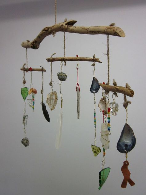 nature inspired. I could get some neat ideas from this Boho Mobile, Deco Nature, Diy Wind Chimes, Driftwood Crafts, Hanging Mobile, Floral Wire, Driftwood Art, Nature Crafts, Wind Chime