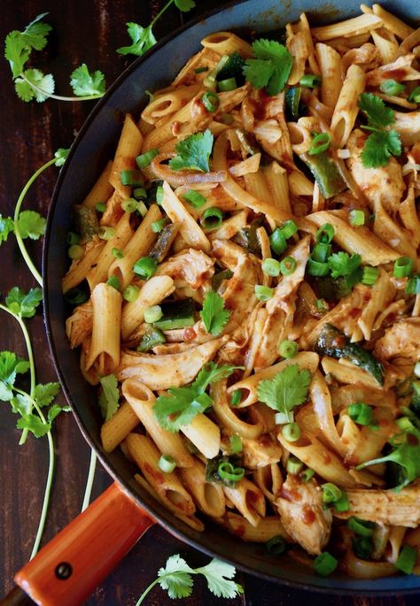 Delicious and subtly spicy Latin flavors are intertwined with pasta, to create an this amazing Mexican Chicken Poblano Pasta recipe. It's the perfect Mexican comfort food dish! #pasta #penne #enchiladasauce #poblano #anchochiles #chicken #comfortfood Poblano Pasta, Mexican Pasta Recipes, Mexican Chicken Tacos, Chicken Poblano, Mexican Comfort Food, Mexican Pasta, Poblano Pepper, Recipes With Enchilada Sauce, Mexican Dinner