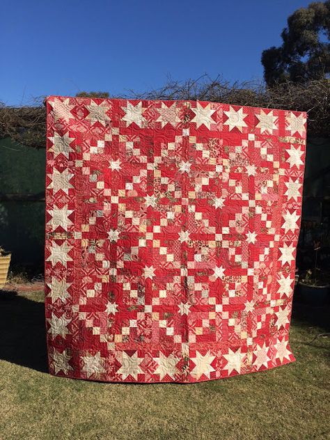 Irish Chain Quilt, Two Color Quilts, French General, Red And White Quilts, Quilt Square Patterns, Crazy Patchwork, Patriotic Quilts, Country Quilts, Red Quilts