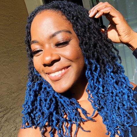 Hair Paint Wax on Locs Review #navybluelocs #hairpaintwax #coloredlocs #tempcolor #ombrelocs #bluelocs #bluehair Blue Dreadlocks, Blue Dreads, Dyed Dreads, Colored Dreads, Short Locs, Best Hair Dye, Dreadlock Hairstyles For Men, Beautiful Dreadlocks, Short Locs Hairstyles